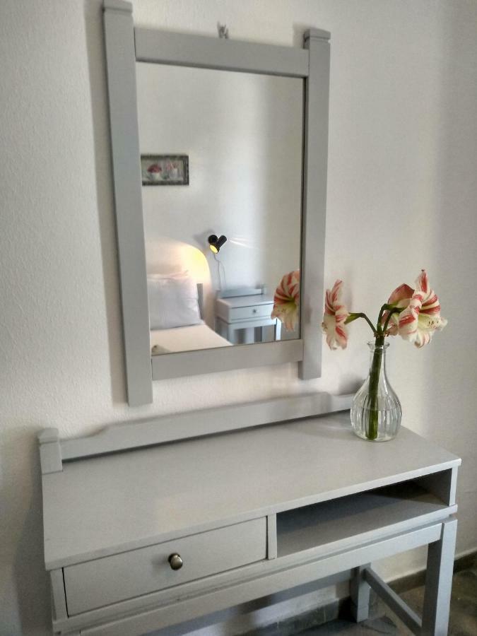 Galaxy Apartments Alikí 외부 사진