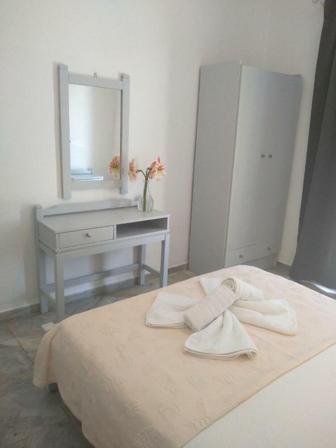 Galaxy Apartments Alikí 외부 사진